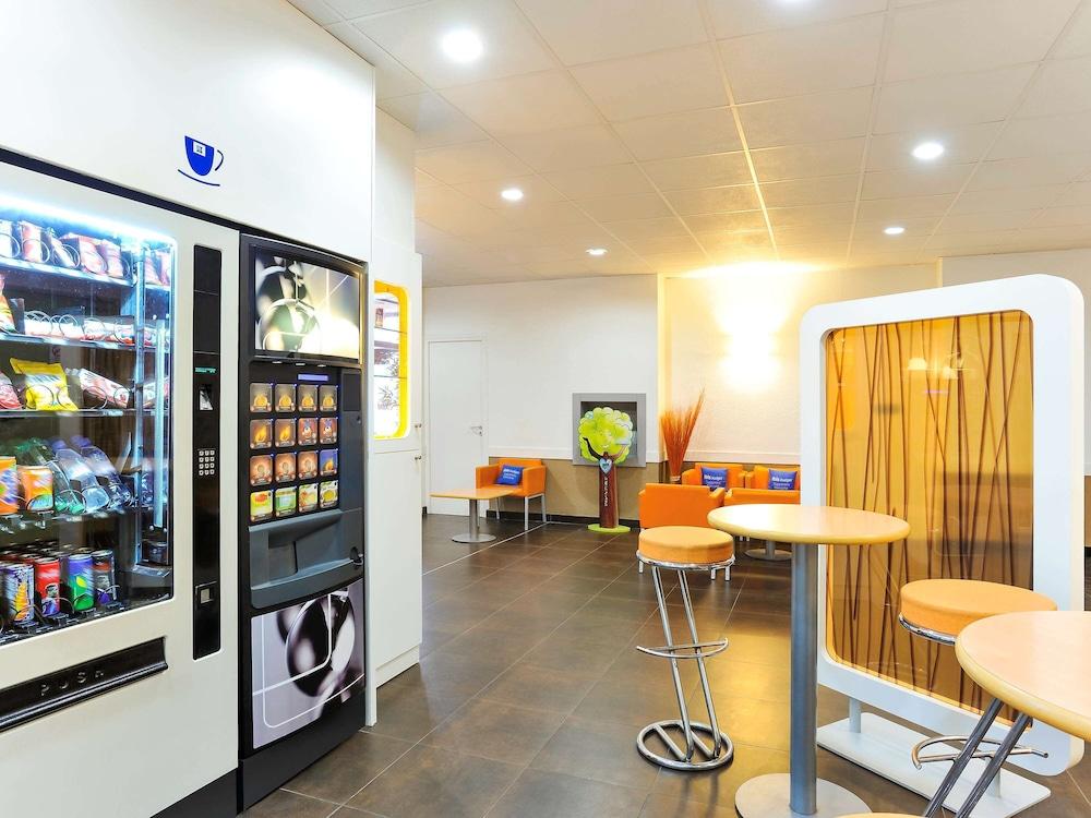 Ibis Budget Lille Gares Vieux-Lille Zewnętrze zdjęcie