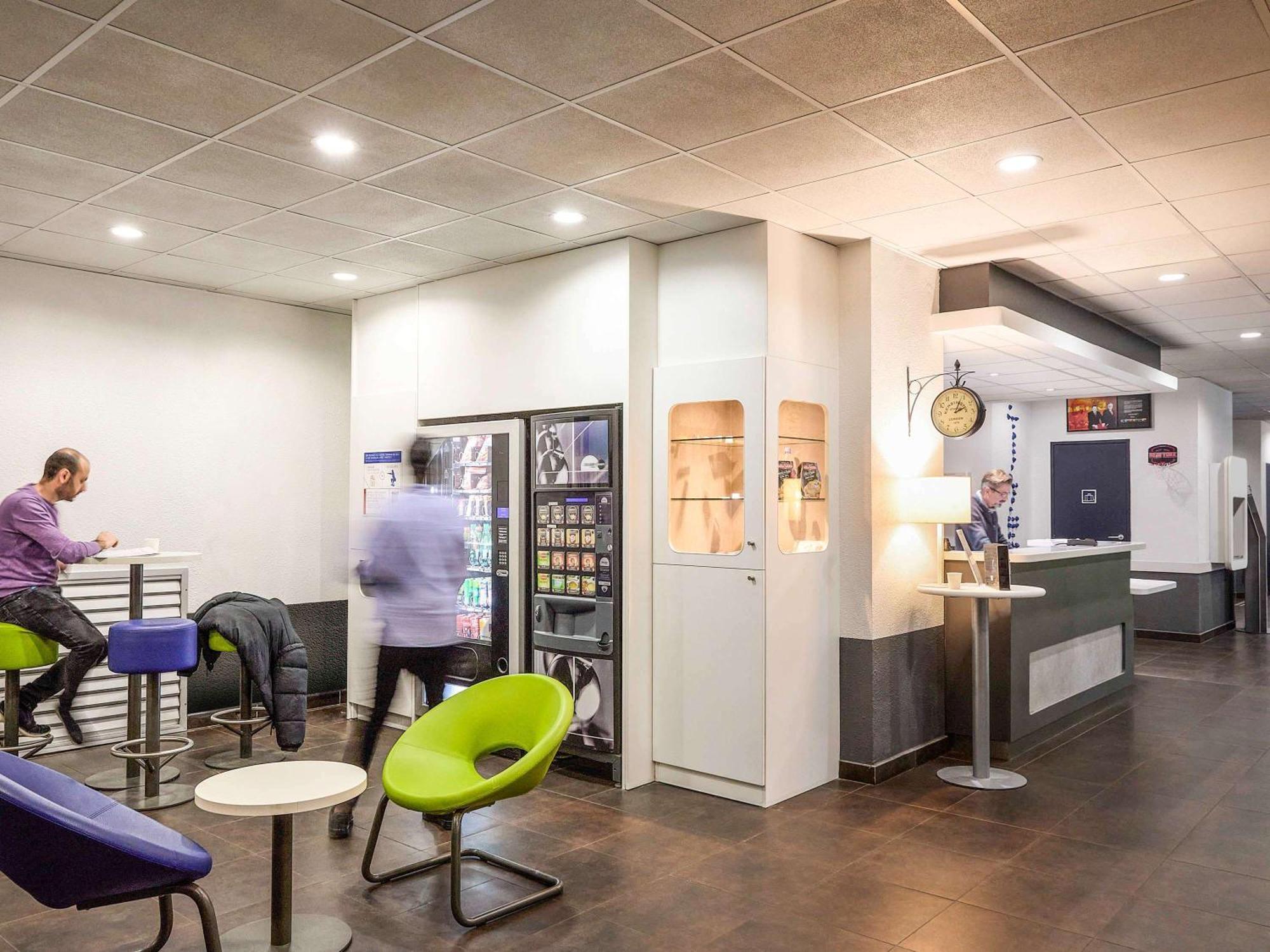 Ibis Budget Lille Gares Vieux-Lille Zewnętrze zdjęcie